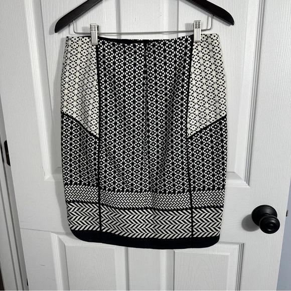J. Crew black and white graphic skirt, size 8, fully lined, spring, office - Picture 5 of 10